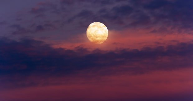 what colour is the moon australian geographic