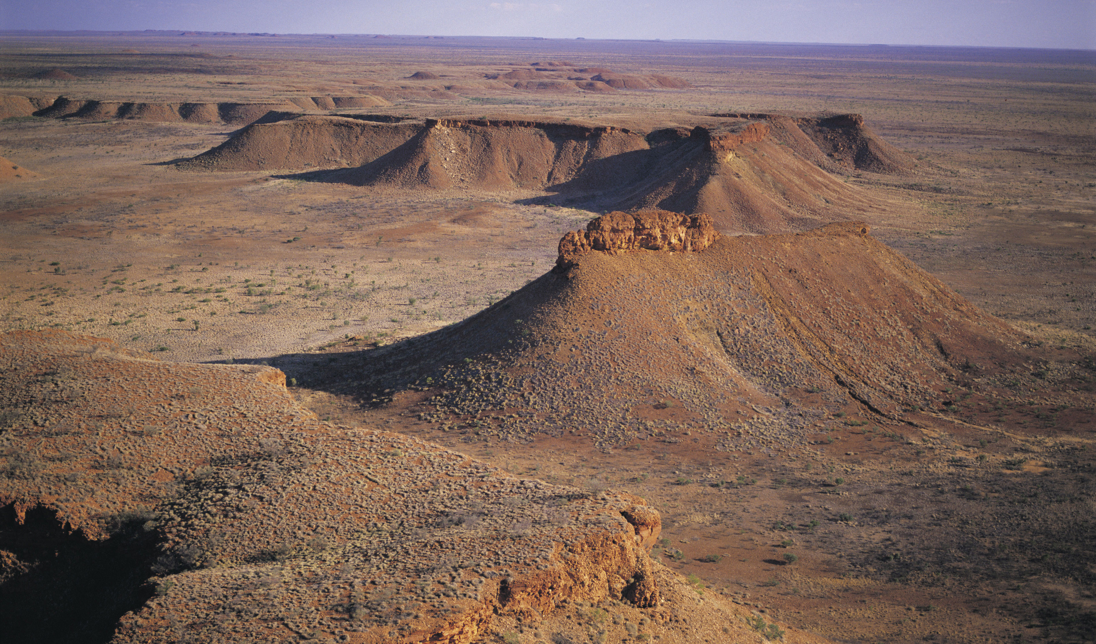 australia desert tourist attractions