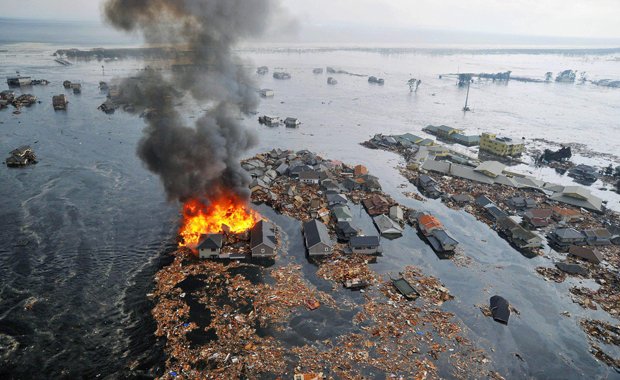 The 10 Most Destructive Tsunamis In History - 