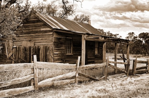 Flickr photo of the week: old house - Australian Geographic