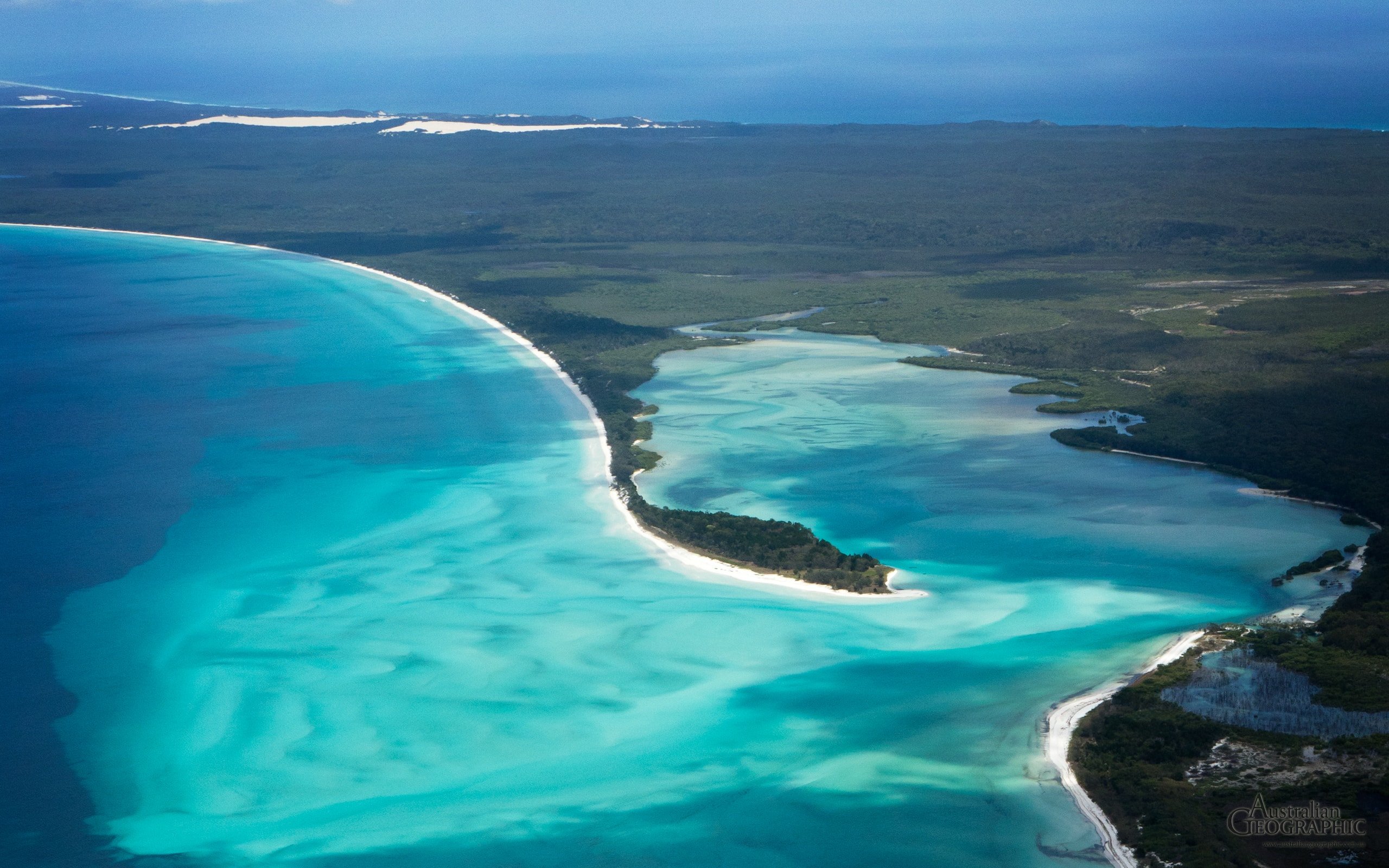 Три самых больших островов. Остров Фрейзер Австралия. Квинсленд остров Фрейзер. Остров Фрейзер, Квинсленд, Австралия. Песчаный остров Фрейзер в Австралии.