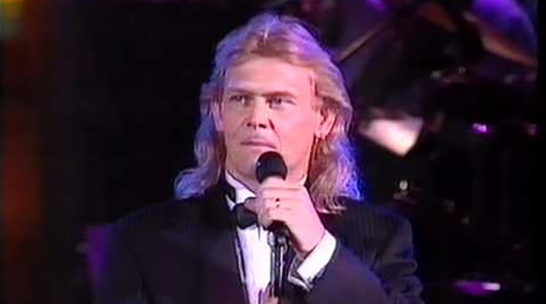 john farnham, carols by candlelight