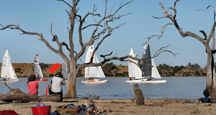 lake eyre yacht club status