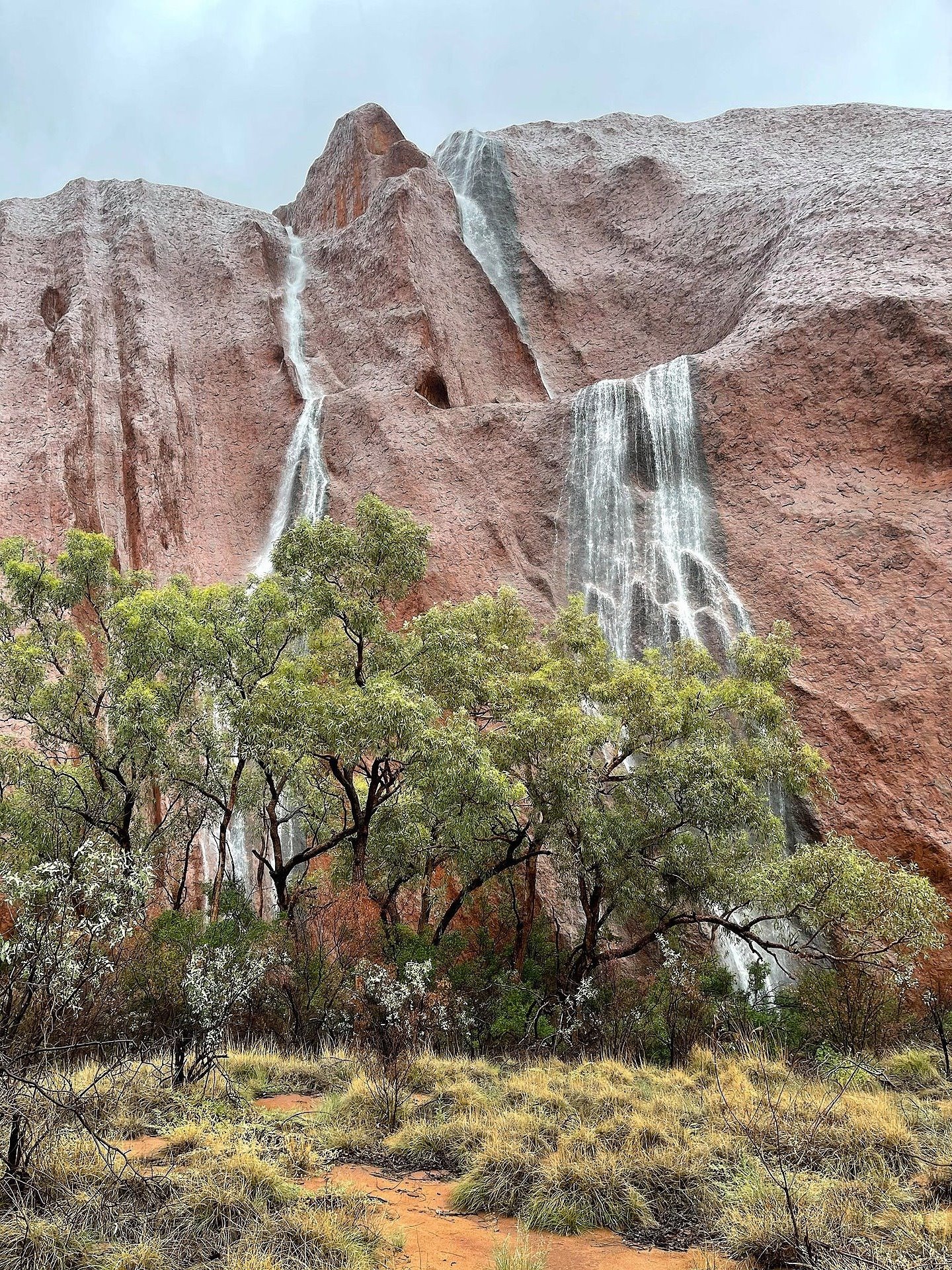 Incredible Photos Of Waterfalls Cascading Down Uluru Australian Geographic Incredible Photos Of Waterfalls Cascading Down Uluru Australian Geographic