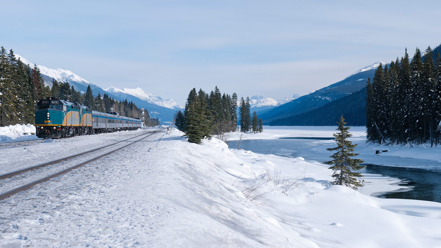 great train journeys canada