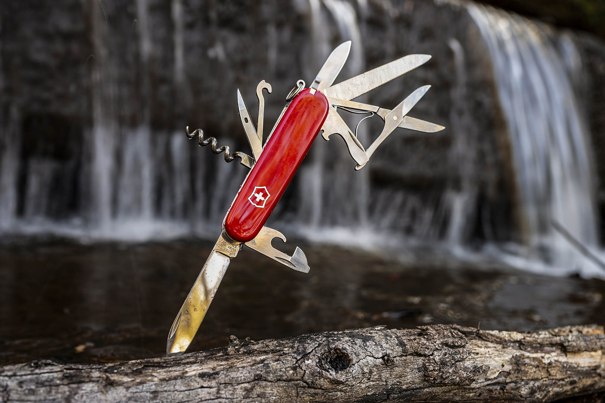 The Victorinox 'Mountaineer' Swiss Army Knife: Tested