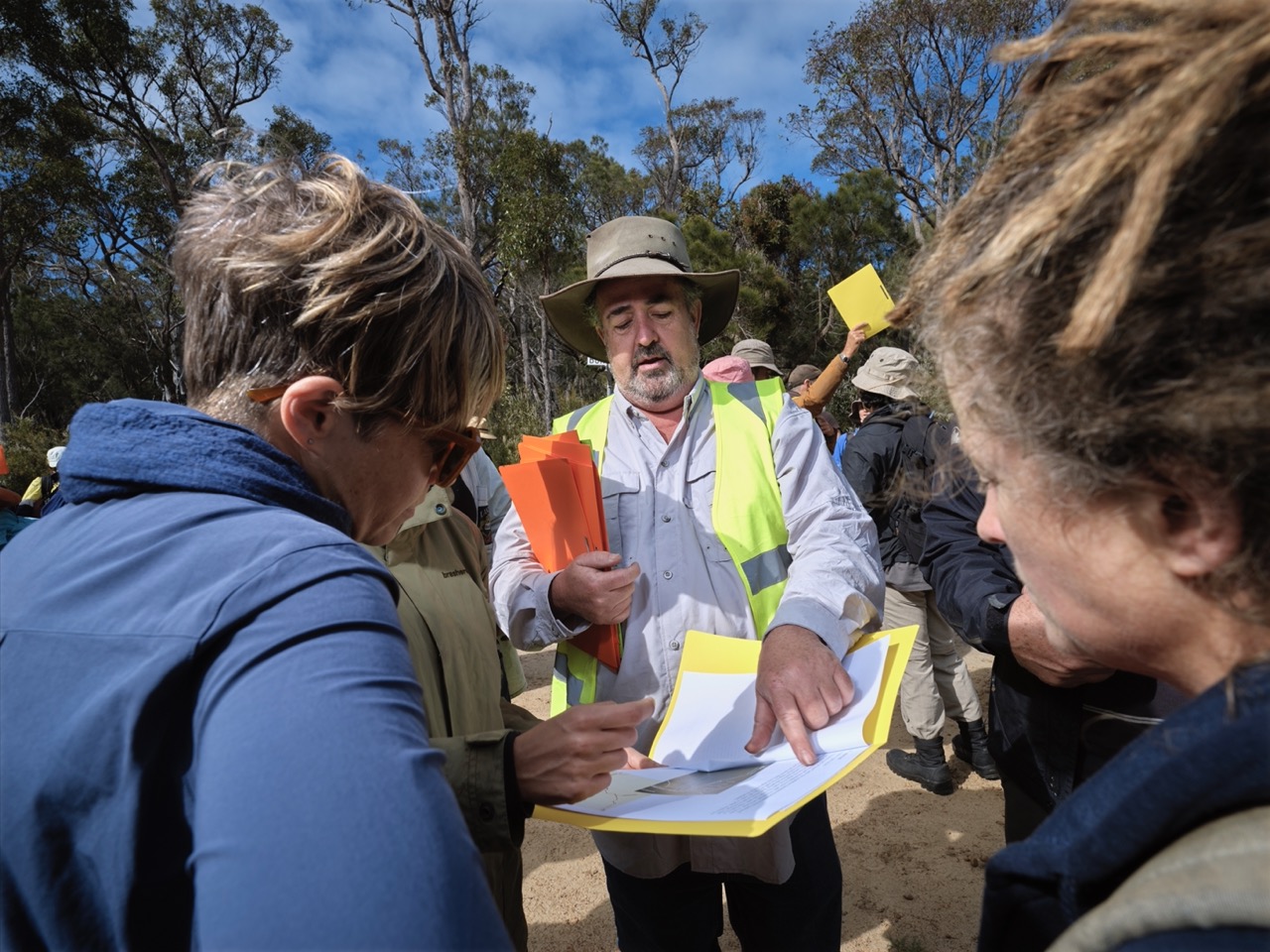 https://www.australiangeographic.com.au/wp-content/uploads/2023/12/BIOBLITZ_3-Large.jpeg