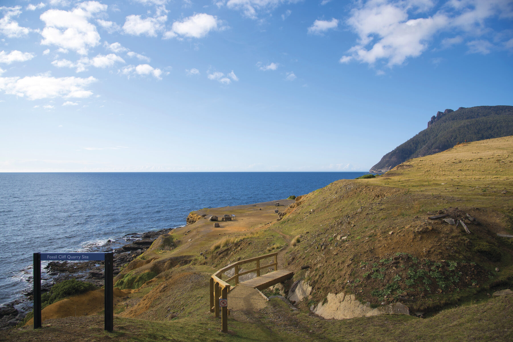 Fossil Cliff Quarry Site, looking towards Bishop and Clerk
