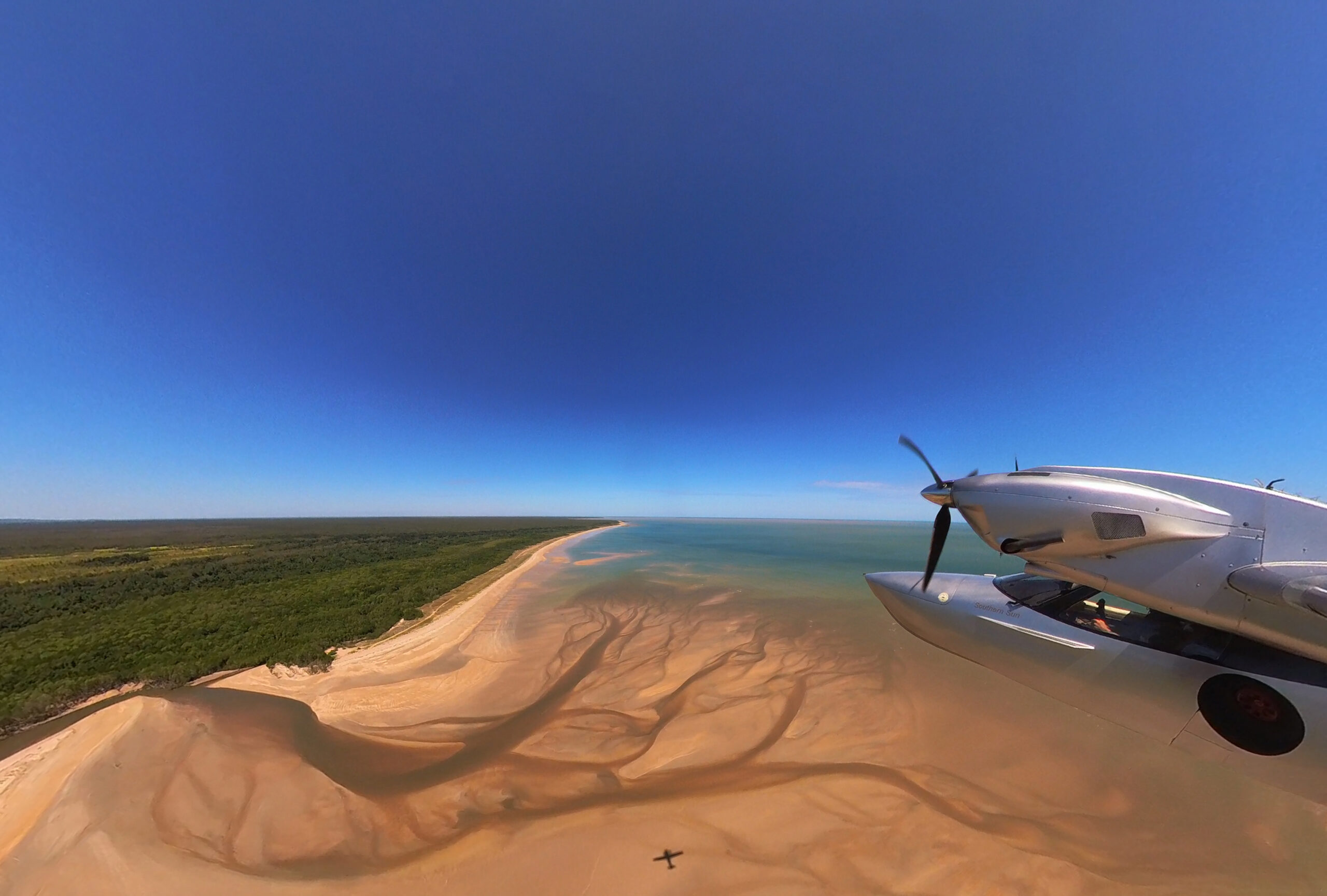 Trailblazing Aussie aviator recreates first aerial circumnavigation of the country