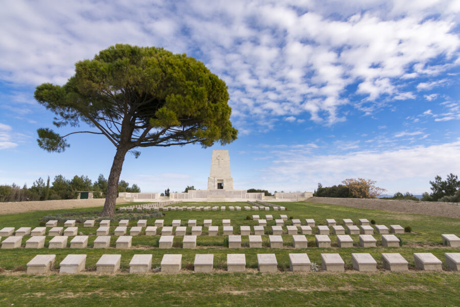 Lone Pine Cemetery