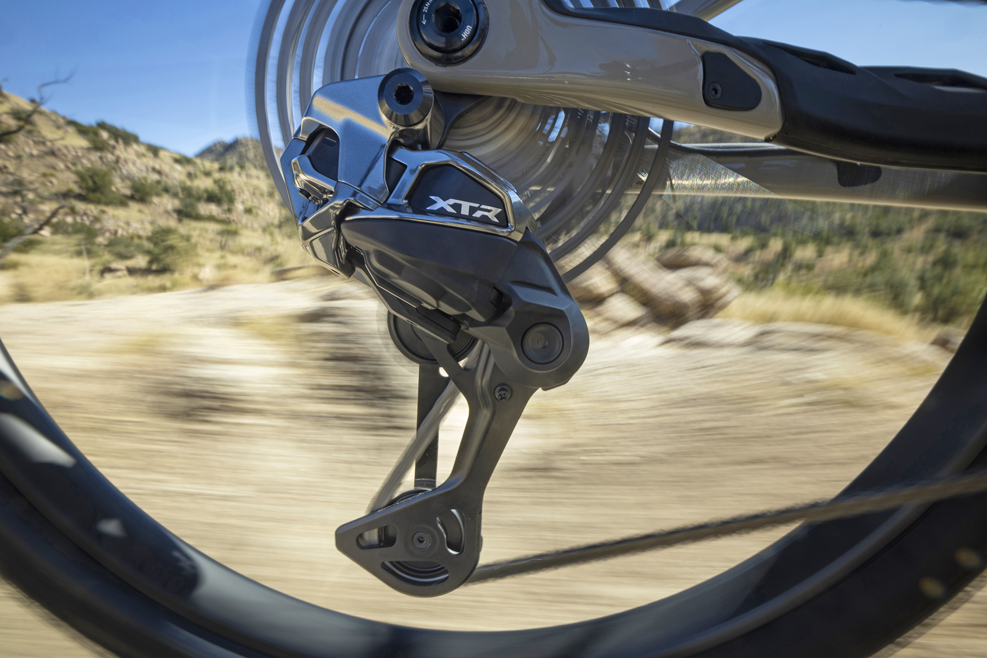 Image for article: Shimano XTR M9200 Di2 upgrade kit: Tested