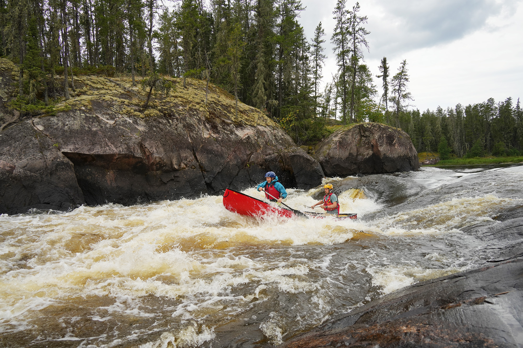 Image for article: Whitewater canoeing 101: Paddling Canada‘s Bloodvein River